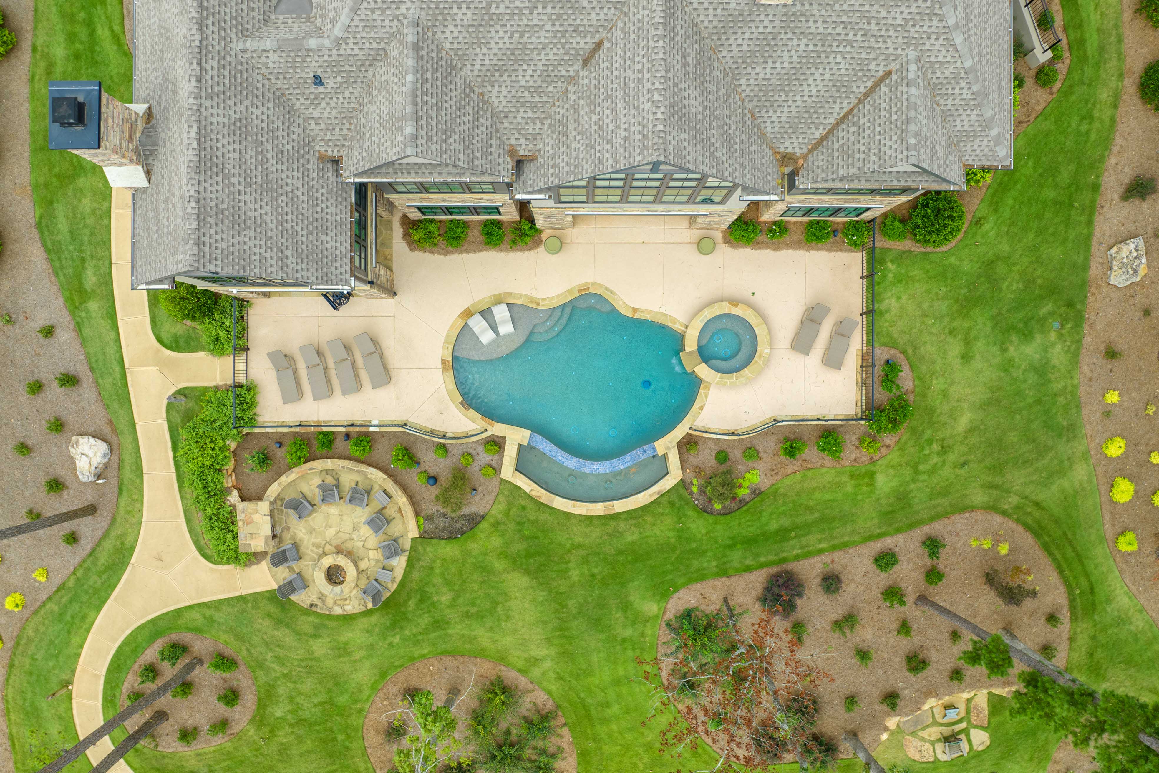 1051 South Shoals Drive image 43